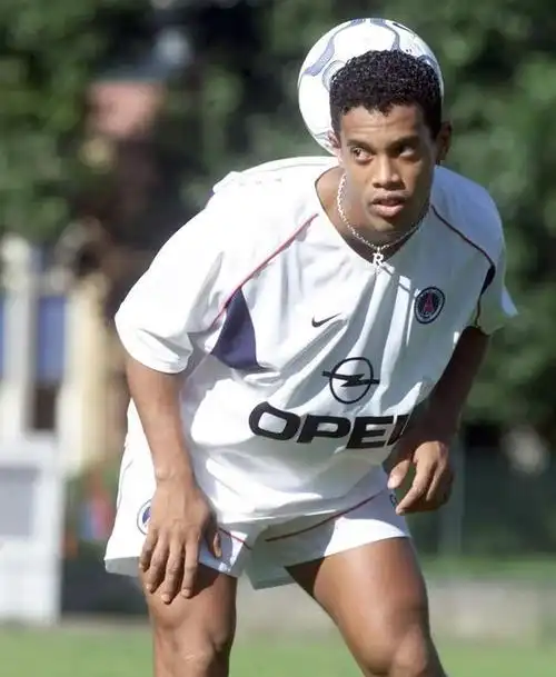 隨着更多人 隨着更多人