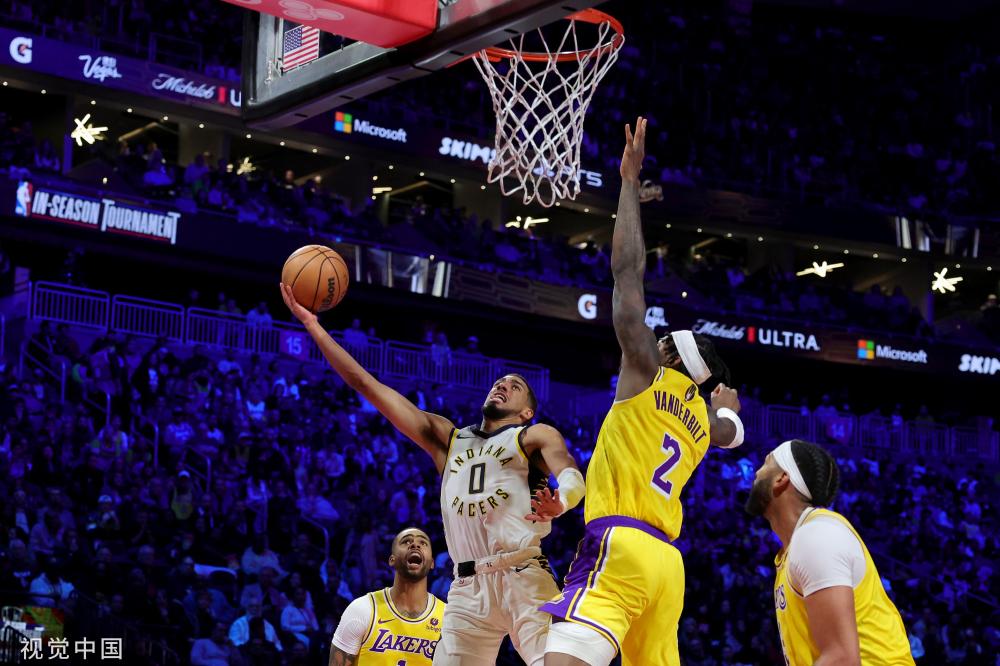 政治大背景 政治大背景