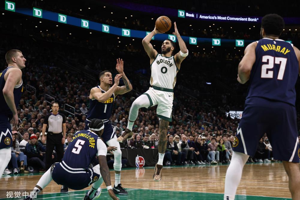 的紧密协作 的紧密协作