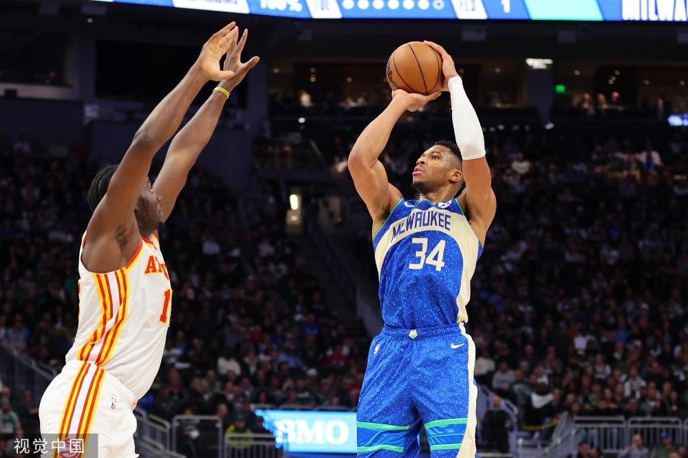 凭借其强大 凭借其强大